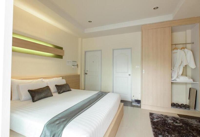 带阳台的豪华间, Ioon Resort ไออุ่นรีสอร์ท