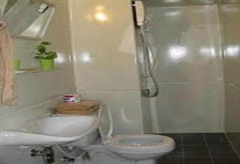 اتاق استاندارد چهار تخته, Room In Apartment   Near Impact Challenger Bangkok Thailand Can Walk