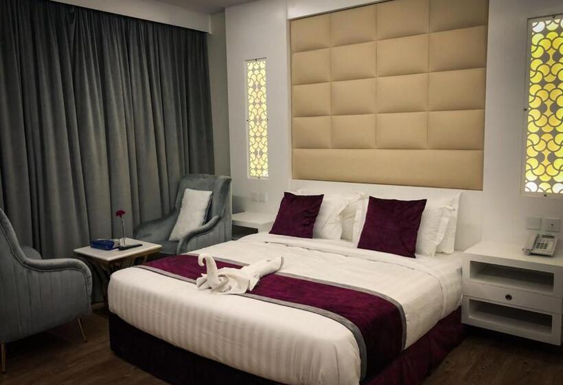 带城市景观的套间, Towers Hotel Alqassim