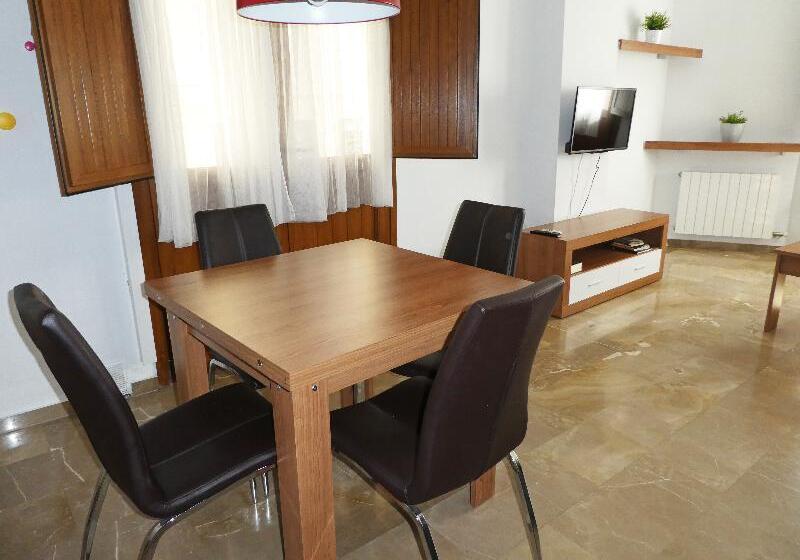 דירת חדר, Apartamentos Catedral Plaza 3000