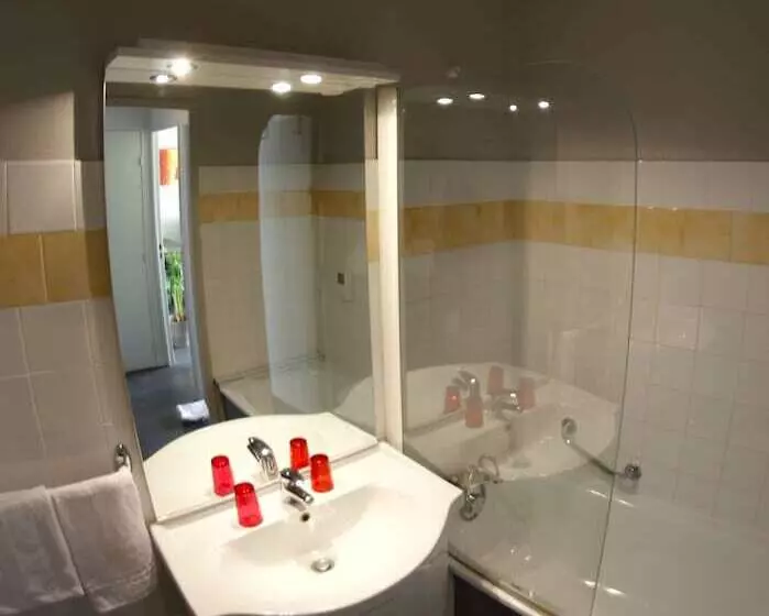 استودیوی استاندارد, Appart Hotel Les Palatines