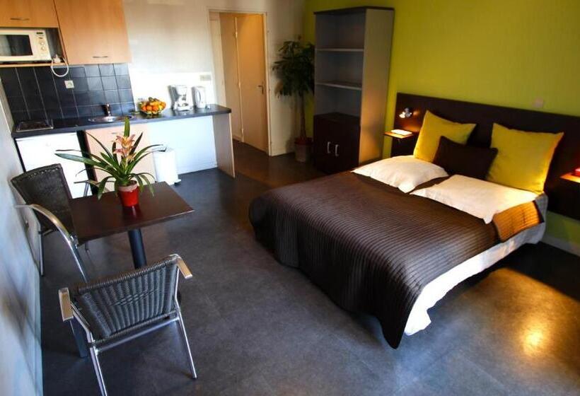 Escritório Estándar, Appart Hotel Les Palatines