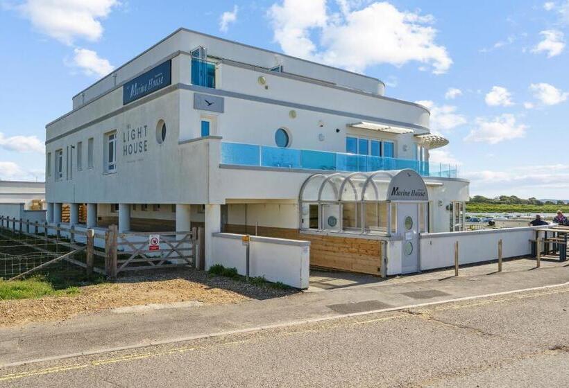 套房, Marine House