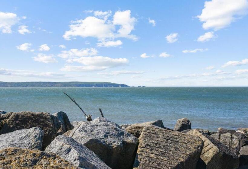 套房, Marine House