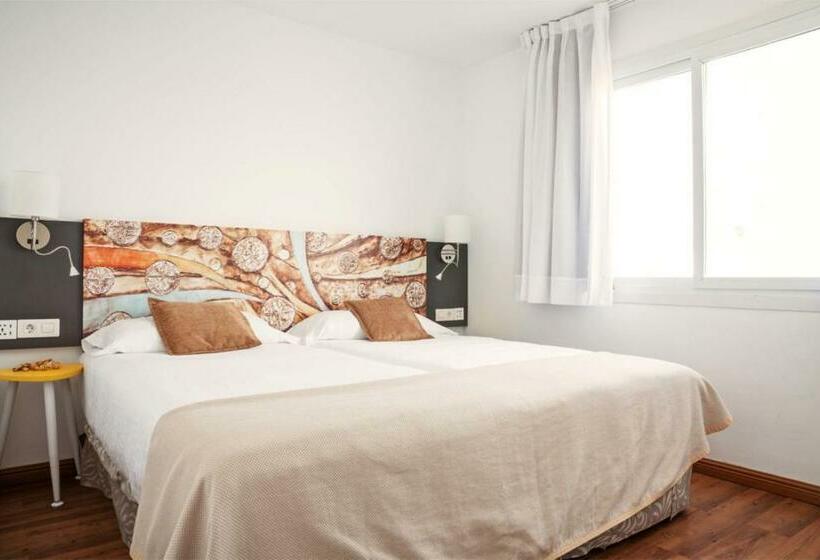 شقة غرفة واحدة, Plaza Palmeras