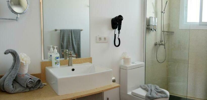 شقة غرفة واحدة, Plaza Palmeras