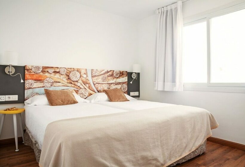 شقة غرفة واحدة, Plaza Palmeras