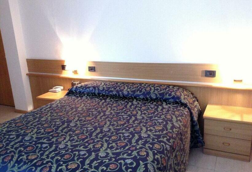 Номер Комфорт, Ai Pini