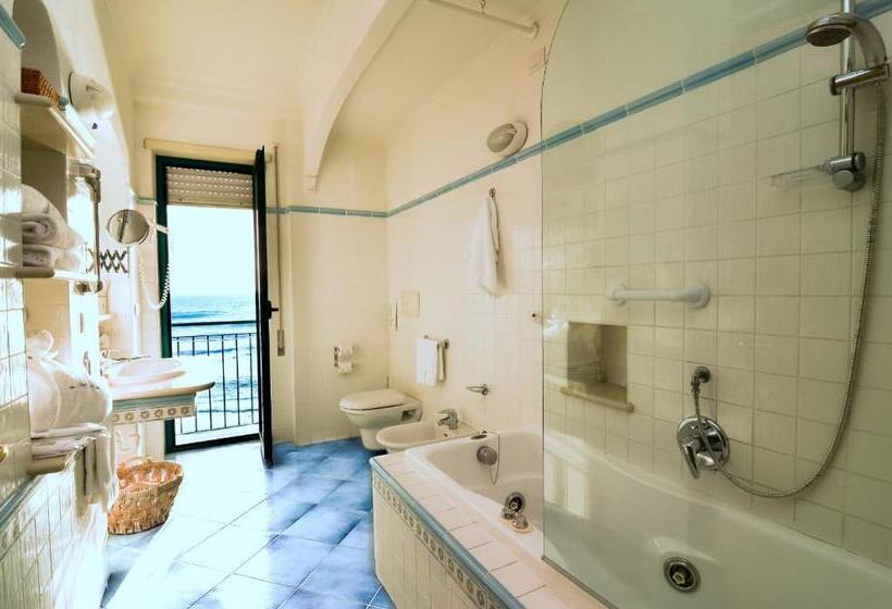 オーシャンビュージュニアスイート, Aurora