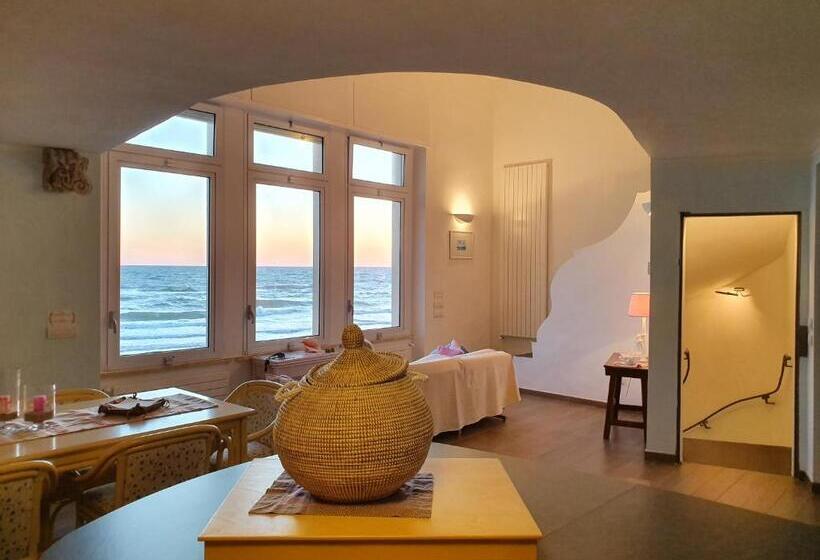 オーシャンビュースーペリアースイート, Aurora