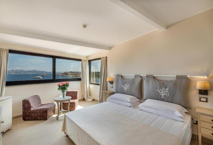 غرفة برستیچ إطلالة على البحر, Cala Lunga