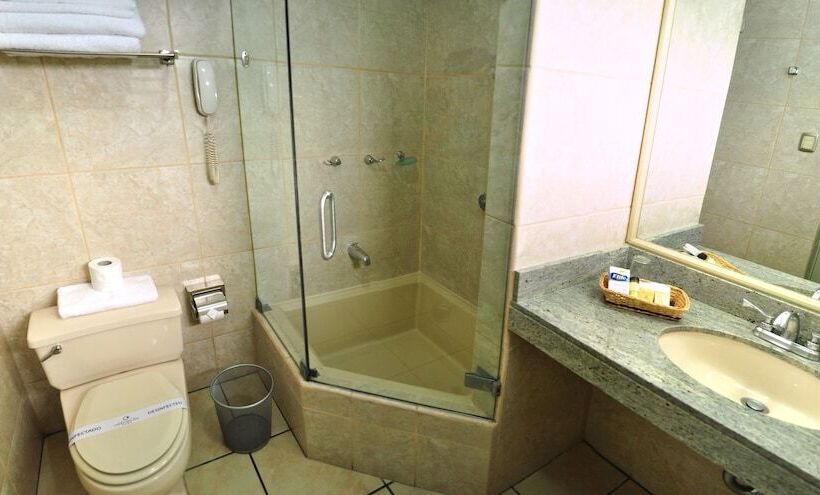 اتاق استاندارد با 2 تخت دوبل, Costa Del Sol Wyndham Cajamarca