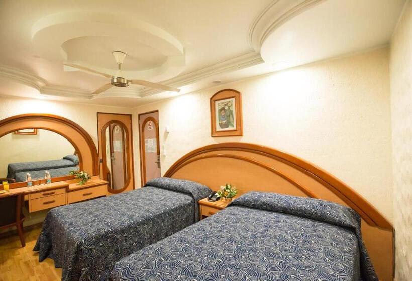 Четырехместный Номер Стандарт, Diligencias