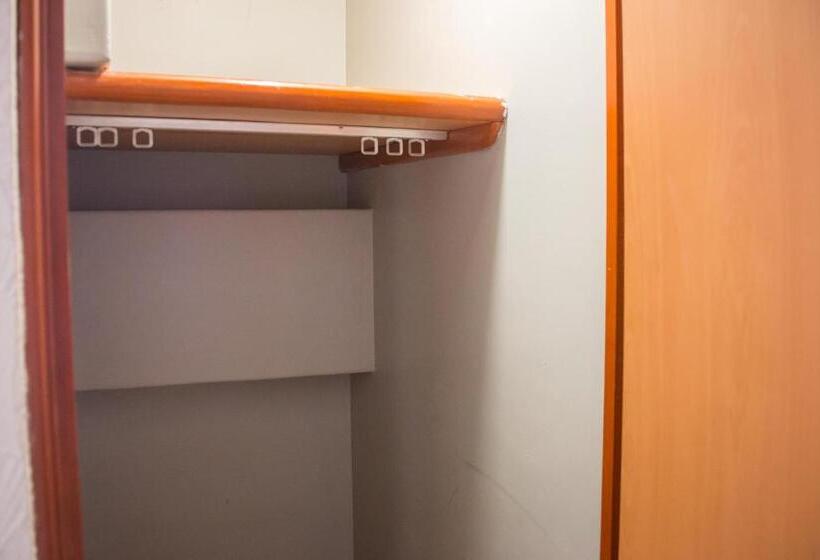 Номер Стандарт Трехместный, Diligencias