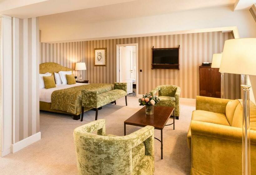 سوییت لوکس, Dukes  Palace Brugge   By Dukes  Hotel Collection