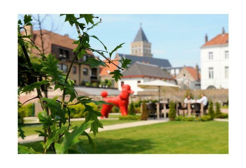 Номер Superior Вид на Сад, Dukes  Palace Brugge   By Dukes  Hotel Collection