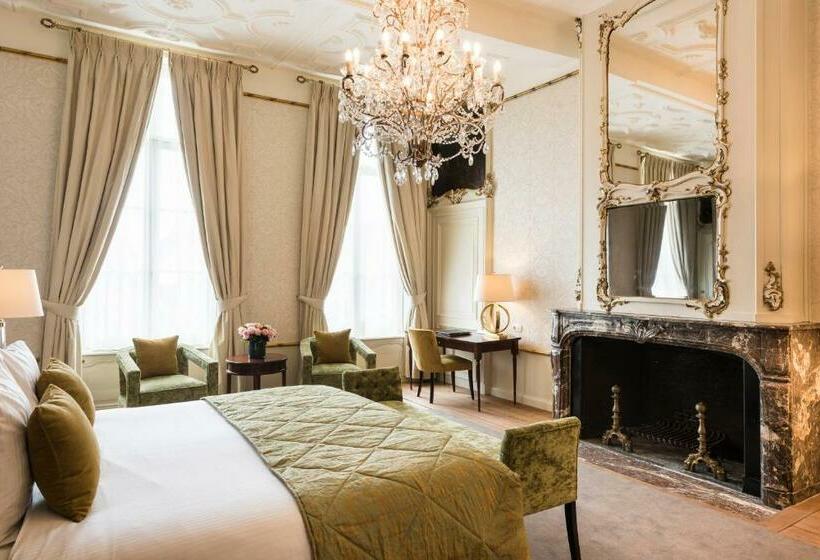جناح مزود بجاكوزى, Dukes  Palace Brugge   By Dukes  Hotel Collection