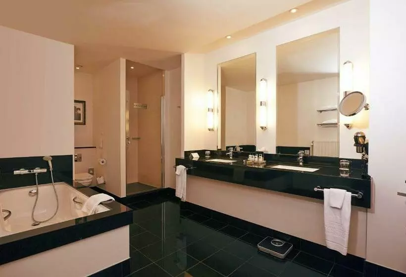 سوییت جونیور لوکس, Dukes  Palace Brugge   By Dukes  Hotel Collection