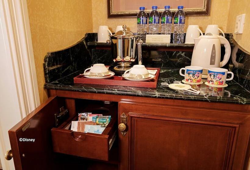 اتاق لوکس, Hong Kong Disneyland