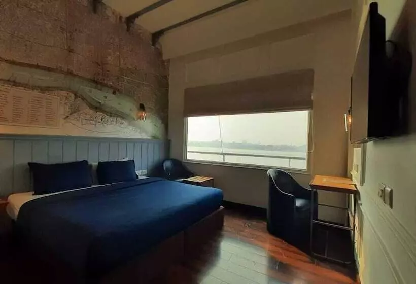 Standard-huone, Polo Floatel Kolkata