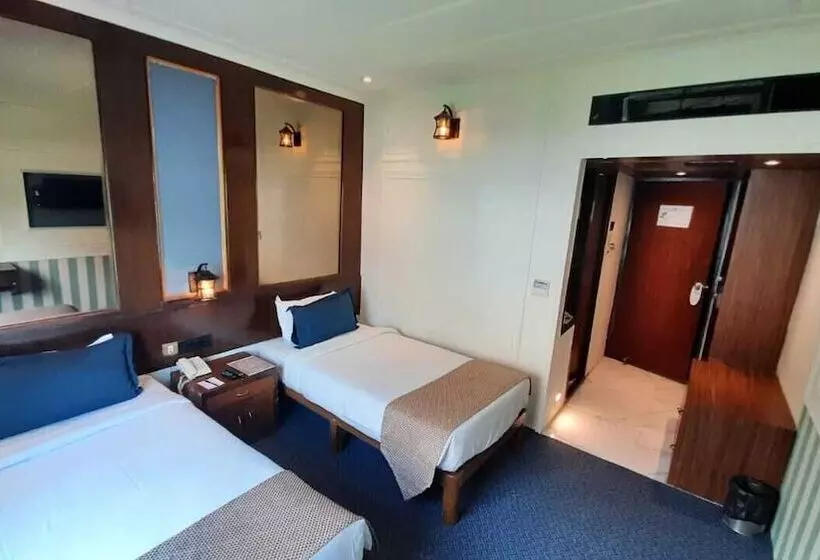 Standard-huone, Polo Floatel Kolkata