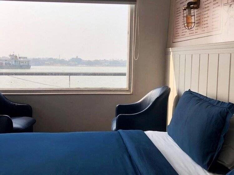 标准间, Polo Floatel Kolkata