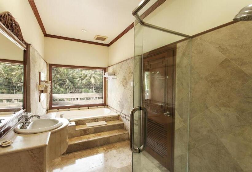 דירת חדר, Ramayana Candidasa Beach Resort