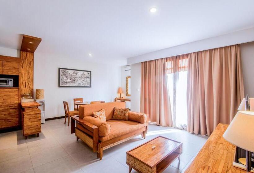 סוויטה, Ramayana Candidasa Beach Resort