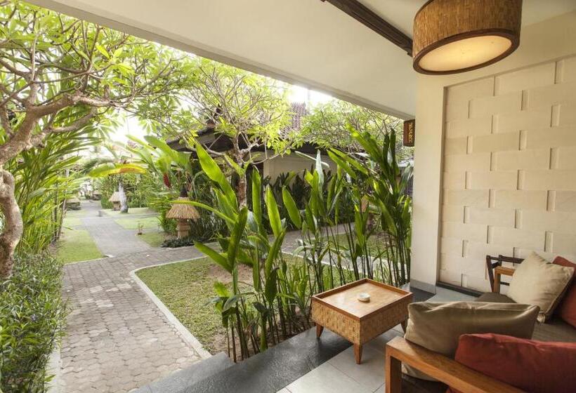 חדר משפחתי, Ramayana Candidasa Beach Resort