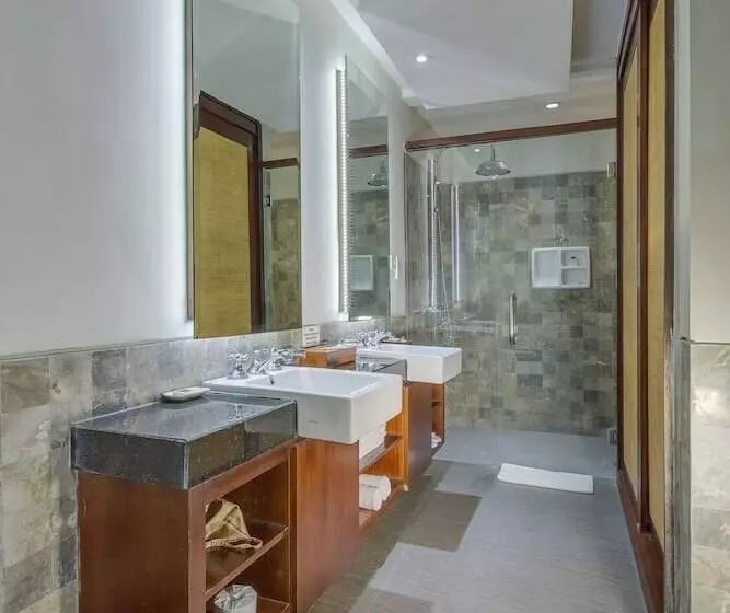 کلبه دلوکس, Ramayana Candidasa Beach Resort