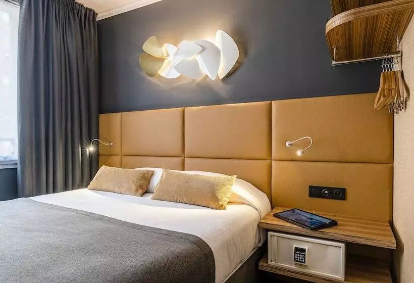 اتاق استاندارد سه نفره, Residence Europe & Spa