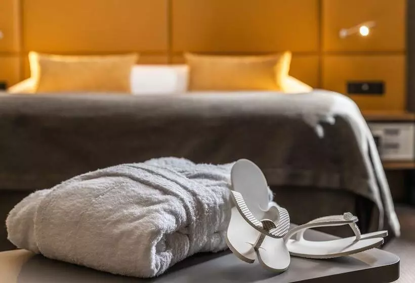 سوییت جونیور, Residence Europe & Spa