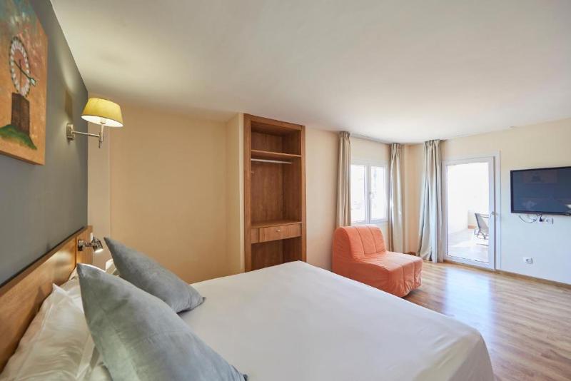 Номер Стандарт Трехместный, Residence Europe & Spa
