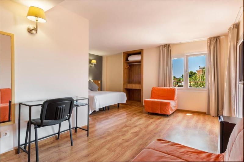 Номер Стандарт Трехместный, Residence Europe & Spa