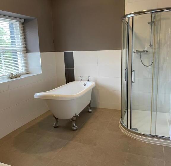 غرفة سوبيريور عائلية, New Inn