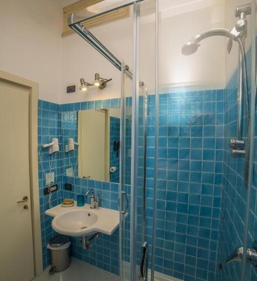 Полулюкс, Villa Lara