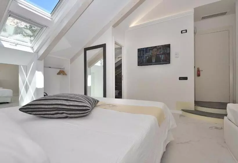 Standard Kolmen Hengen Huone, Villa Lara