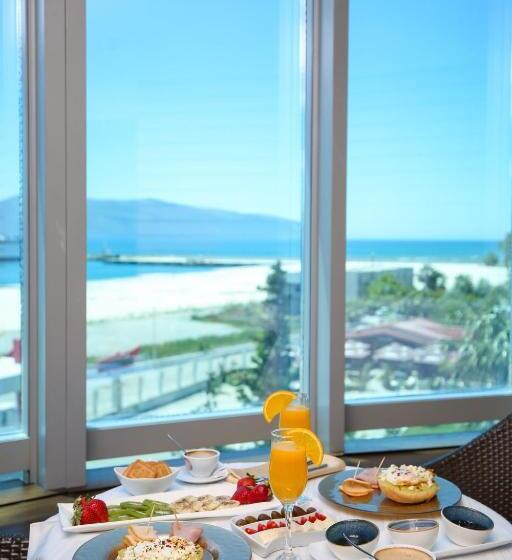 חדר סופריור נוף לים, Vlora International