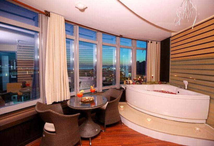 חדר סופריור נוף לים, Vlora International