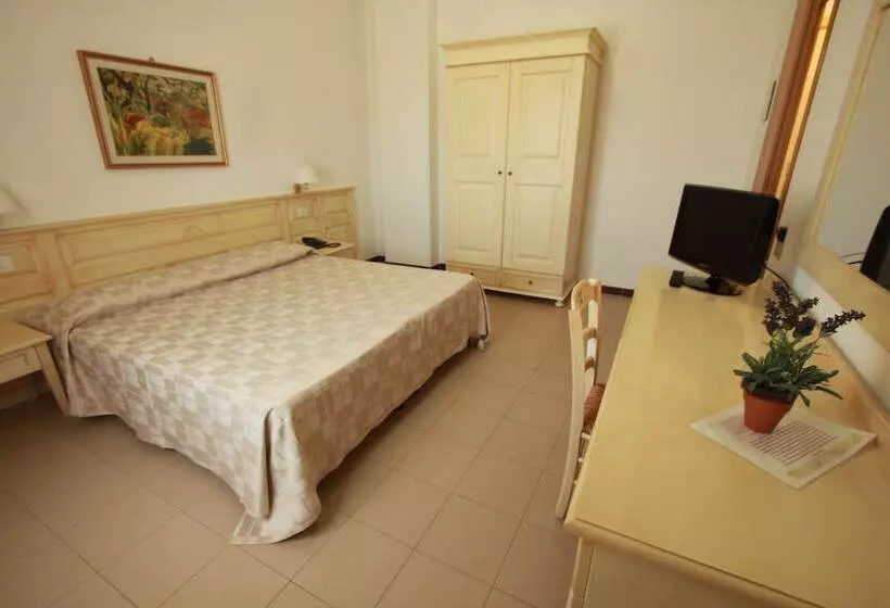 اتاق استاندارد یک نفره, Rodia Inn