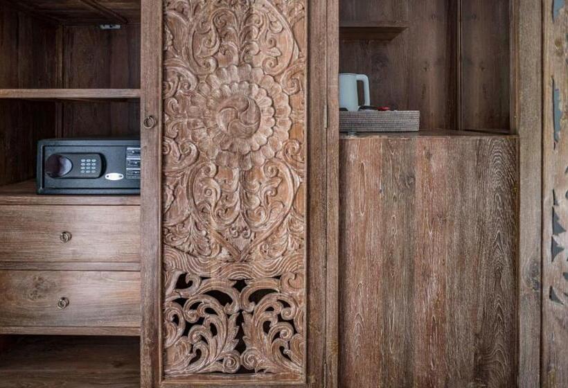 غرفة قياسية مطلّة علي حمام السباحة, By The Sea Koh Mak Boutique Guesthouse