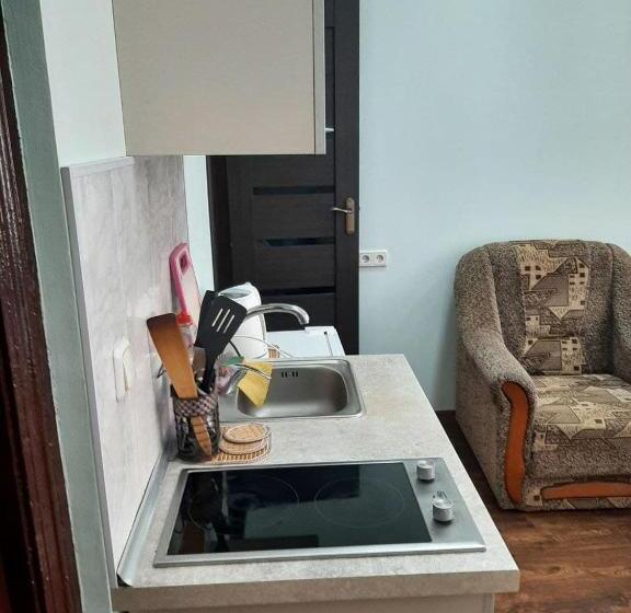 استودیوی استاندارد, Apart 26