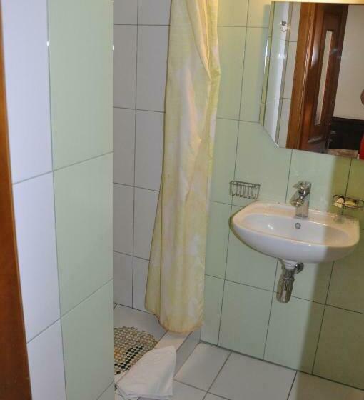 غرفة قياسية فردية, готель скіфія