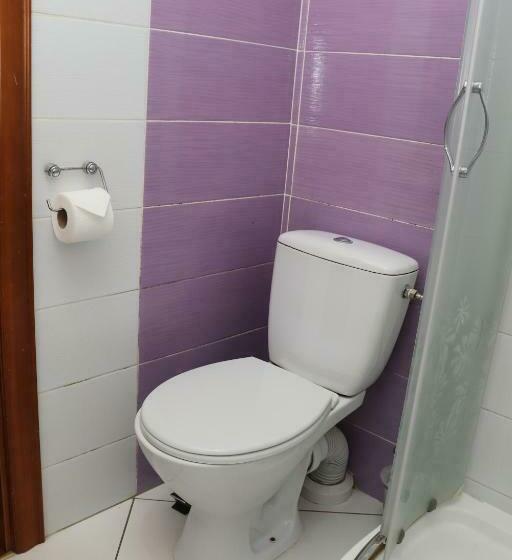 غرفة قياسية, готель скіфія