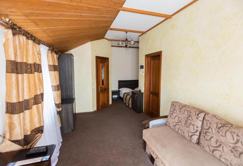 غرفة سوبيريور, готель скіфія