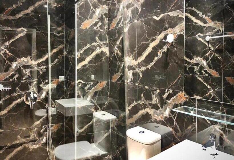 带大床的豪华间, Vial Rooms