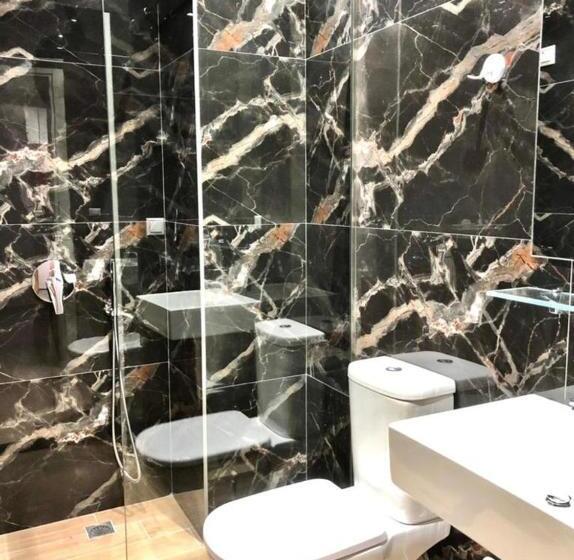 キングサイズベッドのデラックスルーム, Vial Rooms