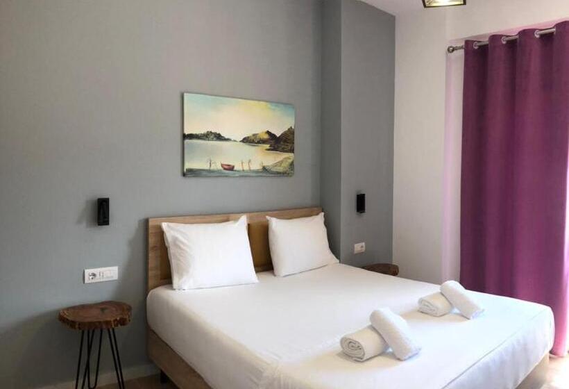 キングサイズベッドのデラックスルーム, Vial Rooms