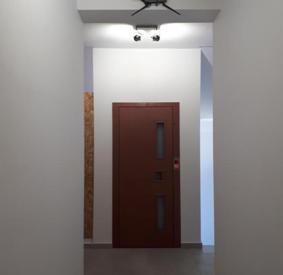 ベーシックトリプルルーム, Vial Rooms