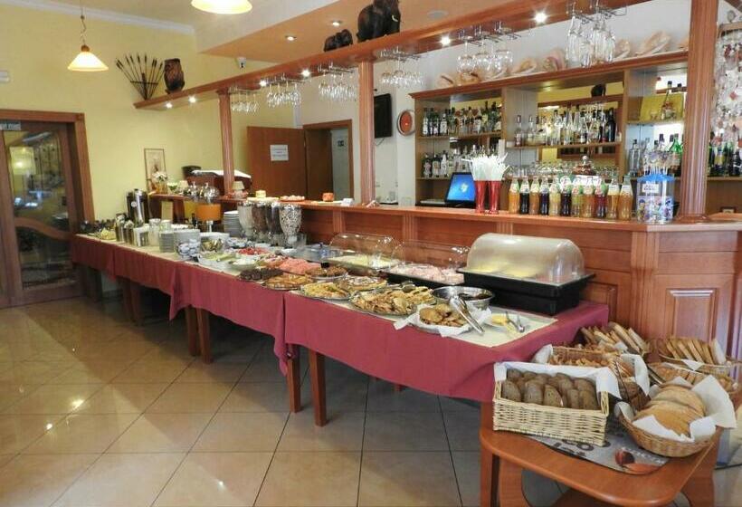 سوییت جونیور با بالکن, Penzion Montana